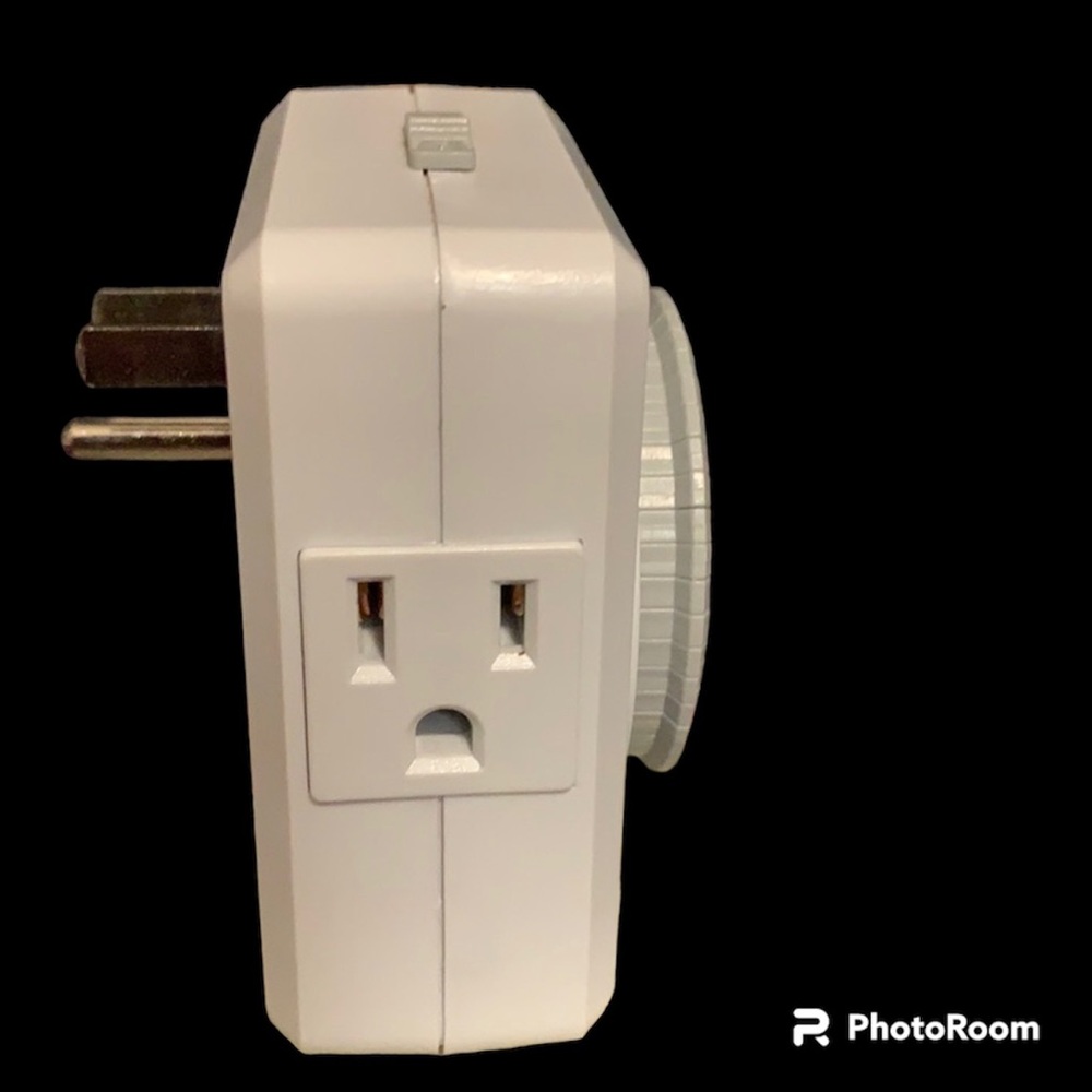 🎈HOST PICK🎈| Dual Timer Plug - Picture 4 of 5